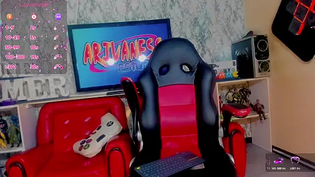 Tiffany Miller  online show from March 25, 11:58 am