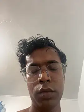 hotbottominr online show from April 25, 2:25 pm