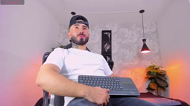 martin foster  online show from June 7, 4:19 am