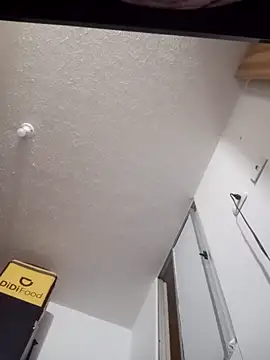 miguellccadena online show from April 12, 5:09 am