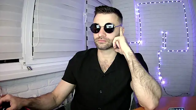 DaddySlava online show from April 24, 6:21 pm