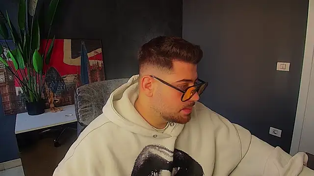 DaxGreer online show from May 15, 4:31 am
