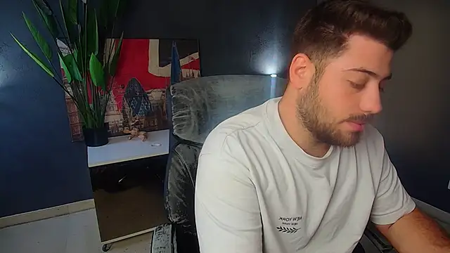 DaxGreer online show from April 28, 4:17 am