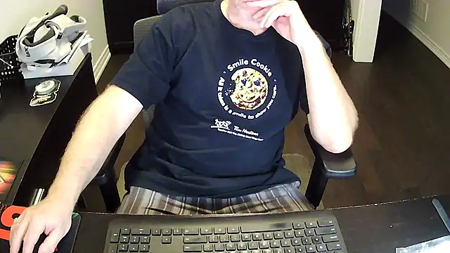 Shalun2000 online show from May 25, 3:13 am