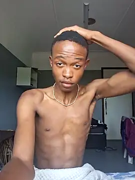 youngAndReckles online show from April 11, 7:26 am