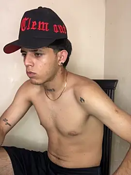 King of Slaves222 online show from April 13, 7:03 pm