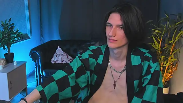 Klaude Jam online show from April 13, 6:30 pm