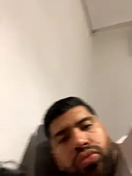 edward568 online show from April 23, 9:28 pm