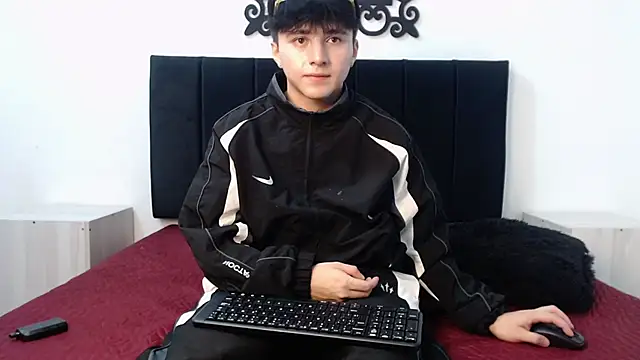 LunayDream online show from May 21, 11:26 am