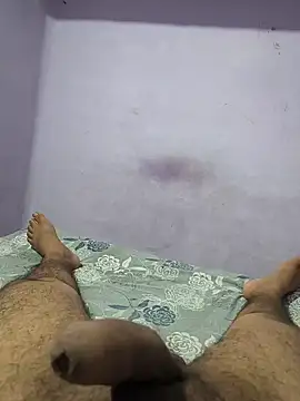 IndianDaddy0 online show from June 13, 6:06 pm