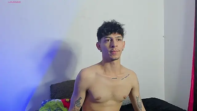  IanLark online show from July 1, 9:37 pm