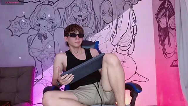 marco 777  online show from May 27, 7:11 pm