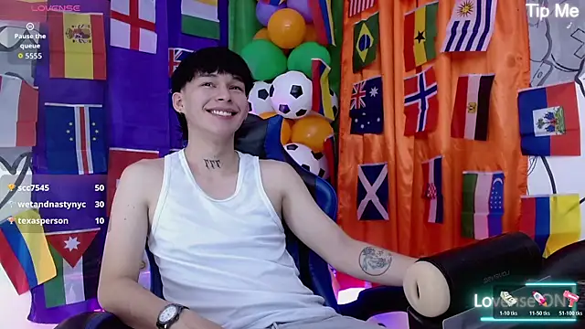 marco 777  online show from July 1, 7:03 pm