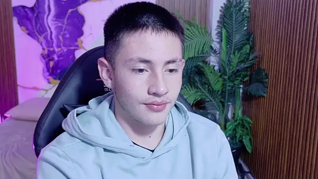Andres Tay online show from May 22, 1:32 am