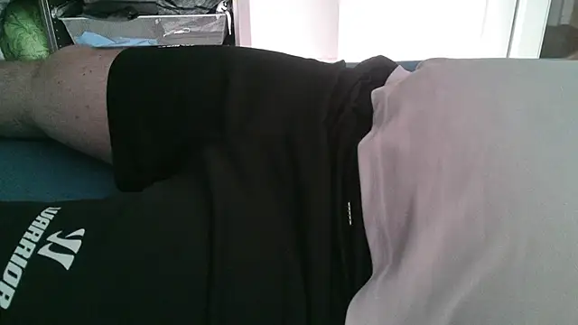 horny-bear89 online show from May 29, 9:47 pm