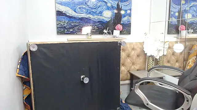 Ethanx18  online show from May 26, 4:08 am