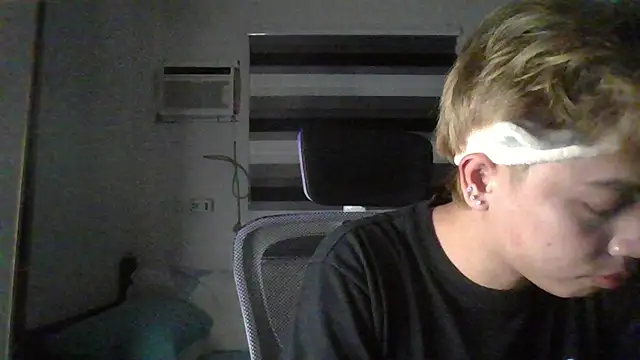 bj iceedzey online show from May 1, 4:20 pm