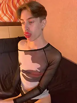 dark noir  online show from June 4, 11:05 am