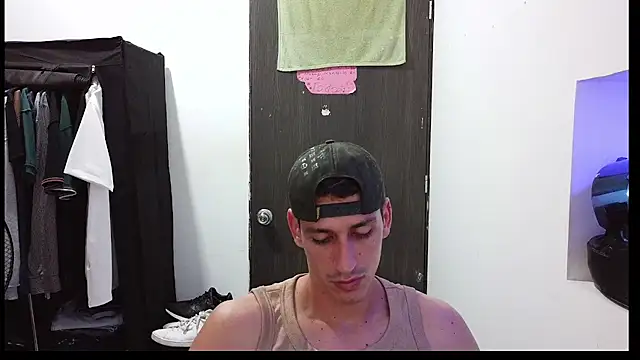 RaulRico online show from June 22, 1:55 am