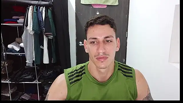 RaulRico online show from May 13, 2:47 pm