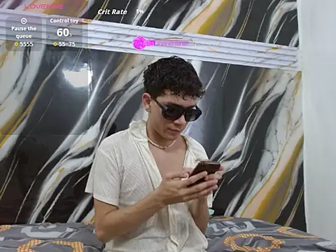 wild boys zs online show from May 6, 9:48 pm