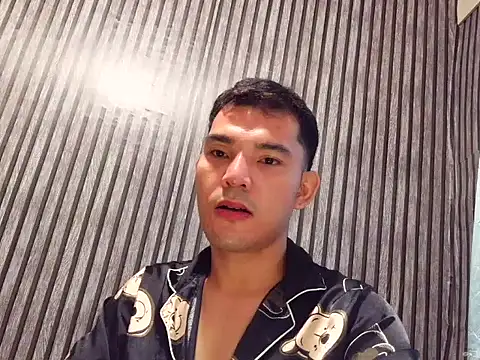 DivesOmnibus online show from May 15, 11:24 pm