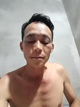 myle-couple22 online show from May 16, 2:59 pm