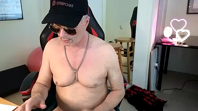 hotdadbod online show from February 5, 9:29 pm