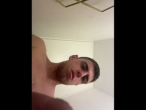 YourFavoriteSexy online show from May 14, 12:30 am