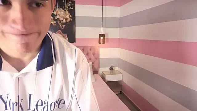 ryan valentino online show from July 1, 2:07 pm