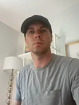 bennyh1998 online show from May 28, 3:32 pm