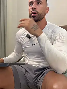 Mateo Ospina  online show from July 8, 7:51 pm