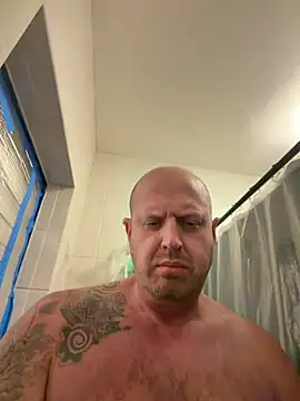 BigDJohnson5 online show from August 4, 1:22 am