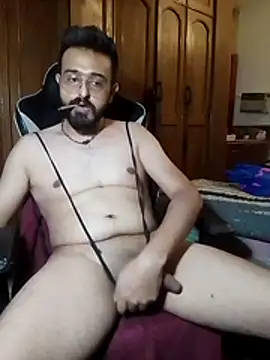 freakkydessi online show from June 22, 9:15 am