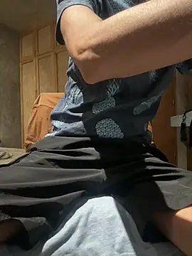 Henrycum2 online show from July 5, 2:57 pm