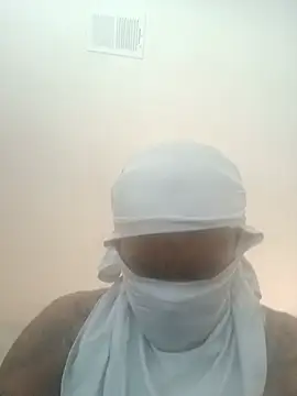 maskedfreak3 online show from July 6, 4:53 pm