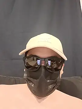 Incognito men online show from July 21, 6:48 am