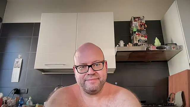 theitalianbear online show from September 27, 12:47 pm