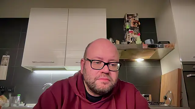 theitalianbear online show from December 11, 4:27 pm