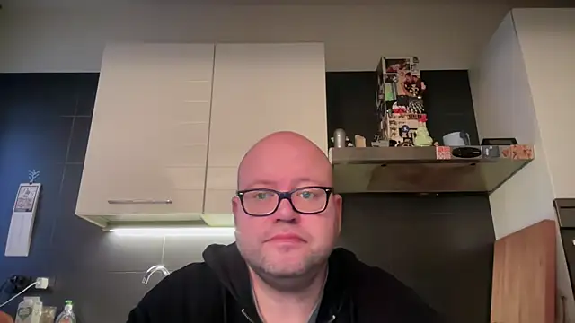 theitalianbear online show from February 6, 4:25 pm