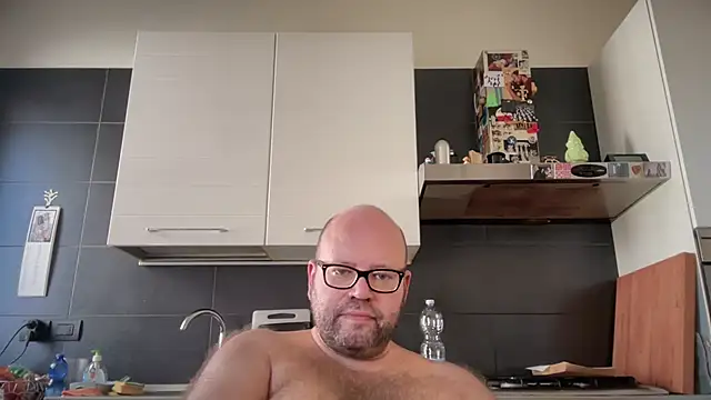 theitalianbear online show from September 13, 12:06 pm