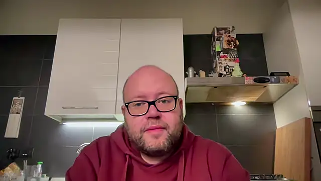 theitalianbear online show from December 10, 12:56 am