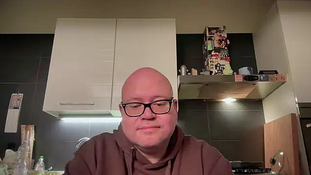 theitalianbear online show from March 12, 8:52 pm