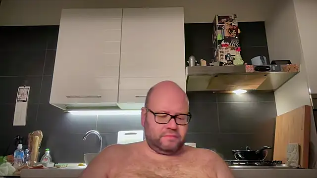 theitalianbear online show from January 30, 1:55 am