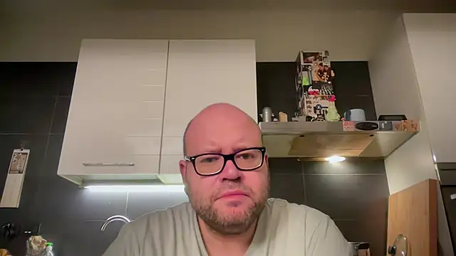 theitalianbear online show from December 3, 5:41 am