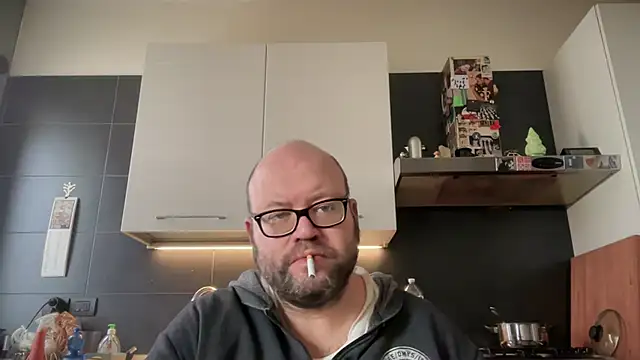 theitalianbear online show from October 17, 10:08 am