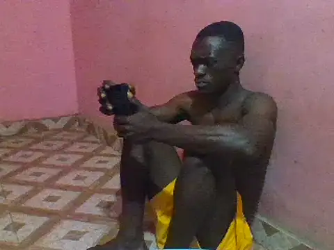 Snapshot of blakkvirus chatting on February 15, 4:03 am blakkvirus online show from February 15, 4:03 am