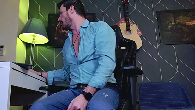 ChrisKox online show from January 16, 9:28 pm