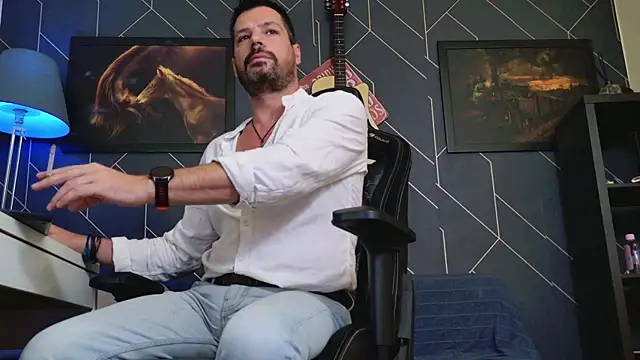 ChrisKox online show from October 26, 3:41 am