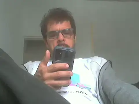 Snapshot of el_principe_hot chatting on March 8, 6:24 pm el principe hot online show from March 8, 6:24 pm